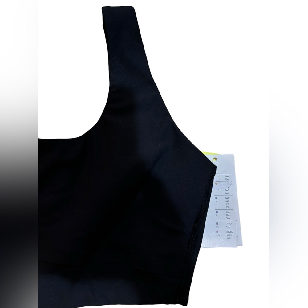 All in Motion Medium Support Everyday Bra - Size M Black - Picture 5 of 6